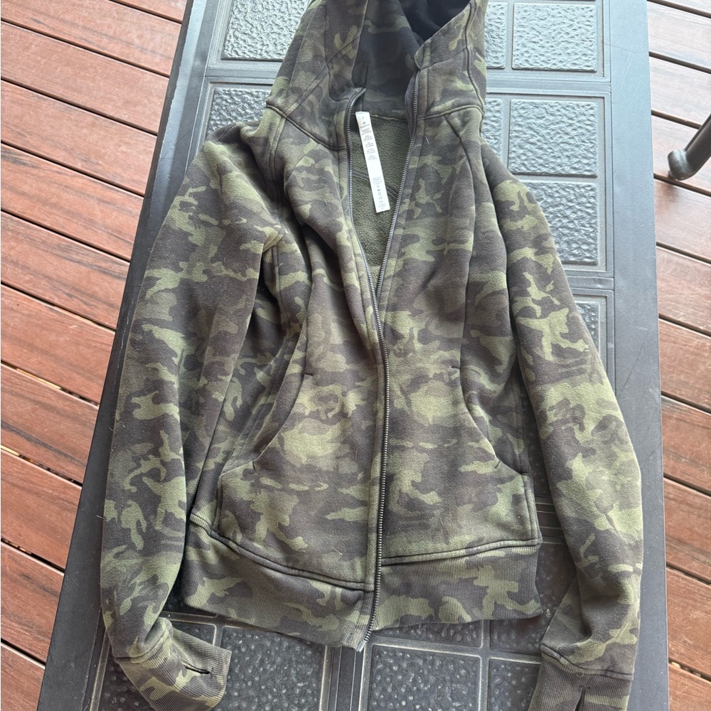 Camouflage Zip-Up Hoodie
